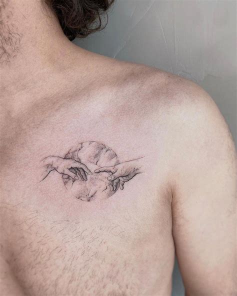 tatuajes pecho hombre|68 Tatuajes en el pecho: Galería de diseños